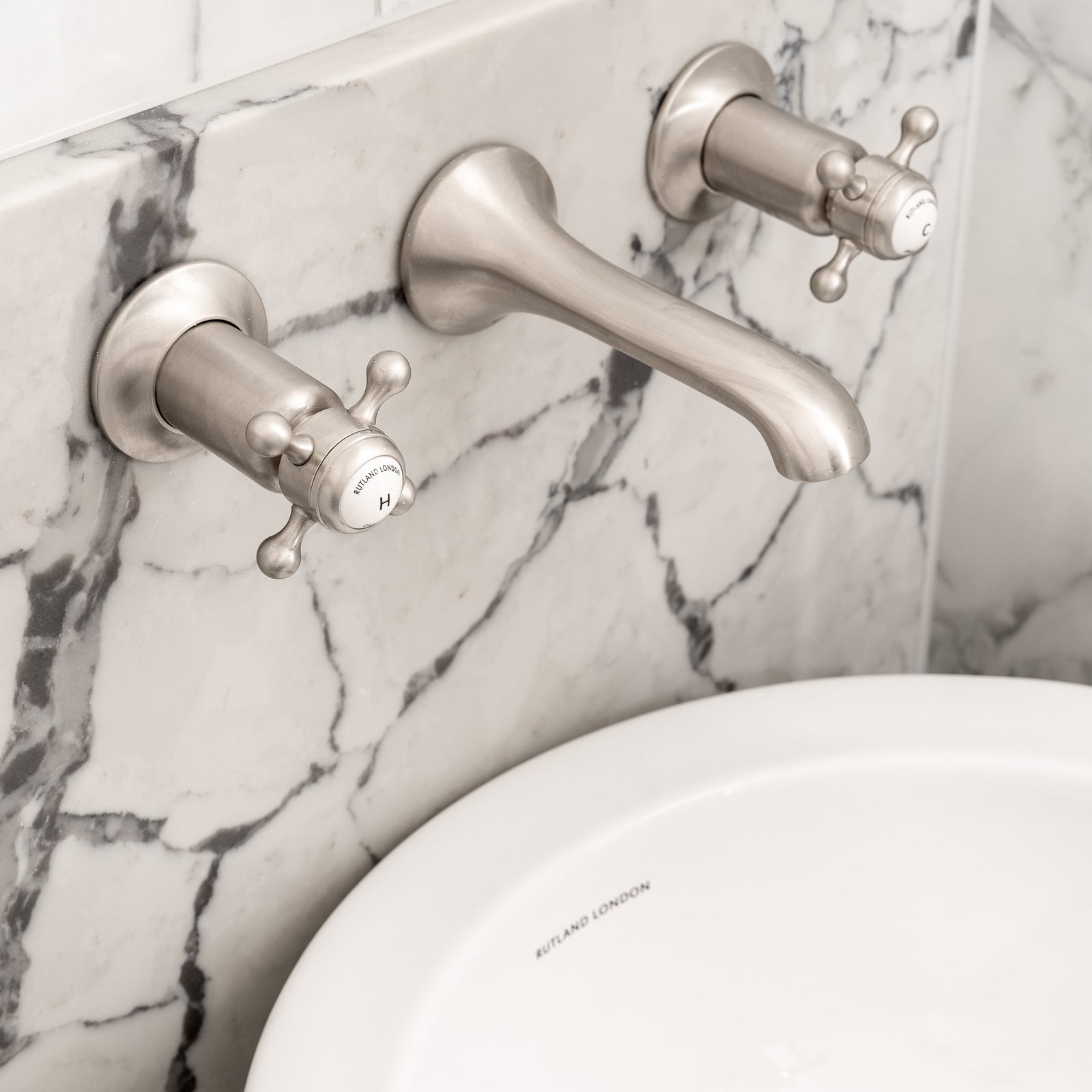 Wall Mount Sink Faucets - Rutland London (USA)