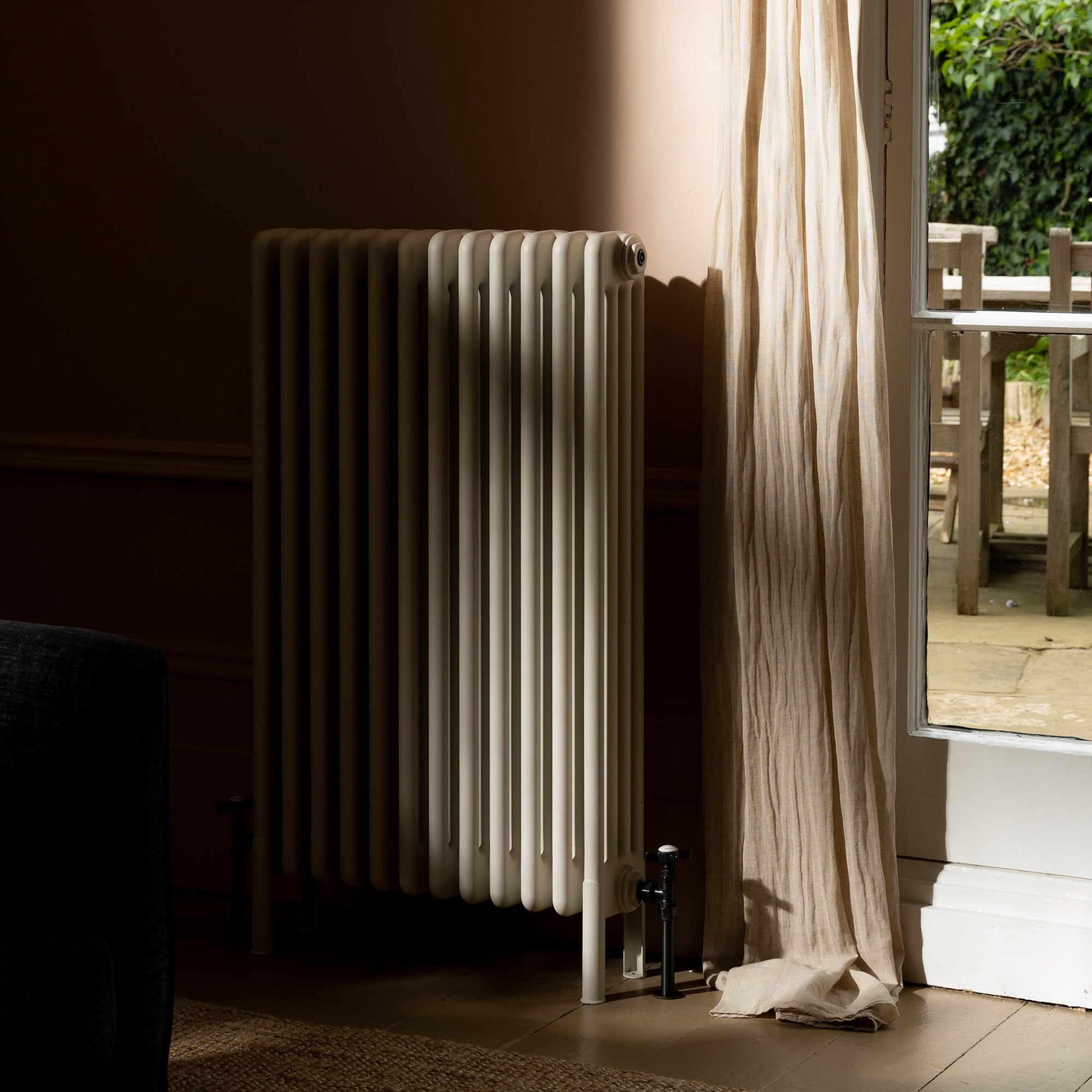 Wall Mount Column Radiators - Rutland London (USA)