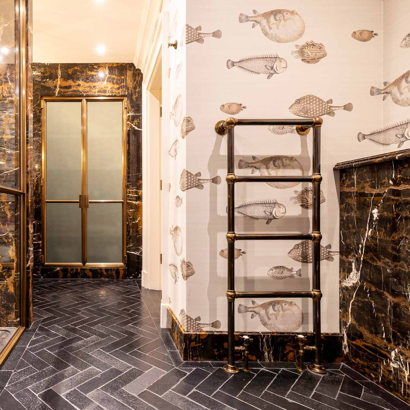 Chester Heated Towel Warmer - Rutland London (USA)