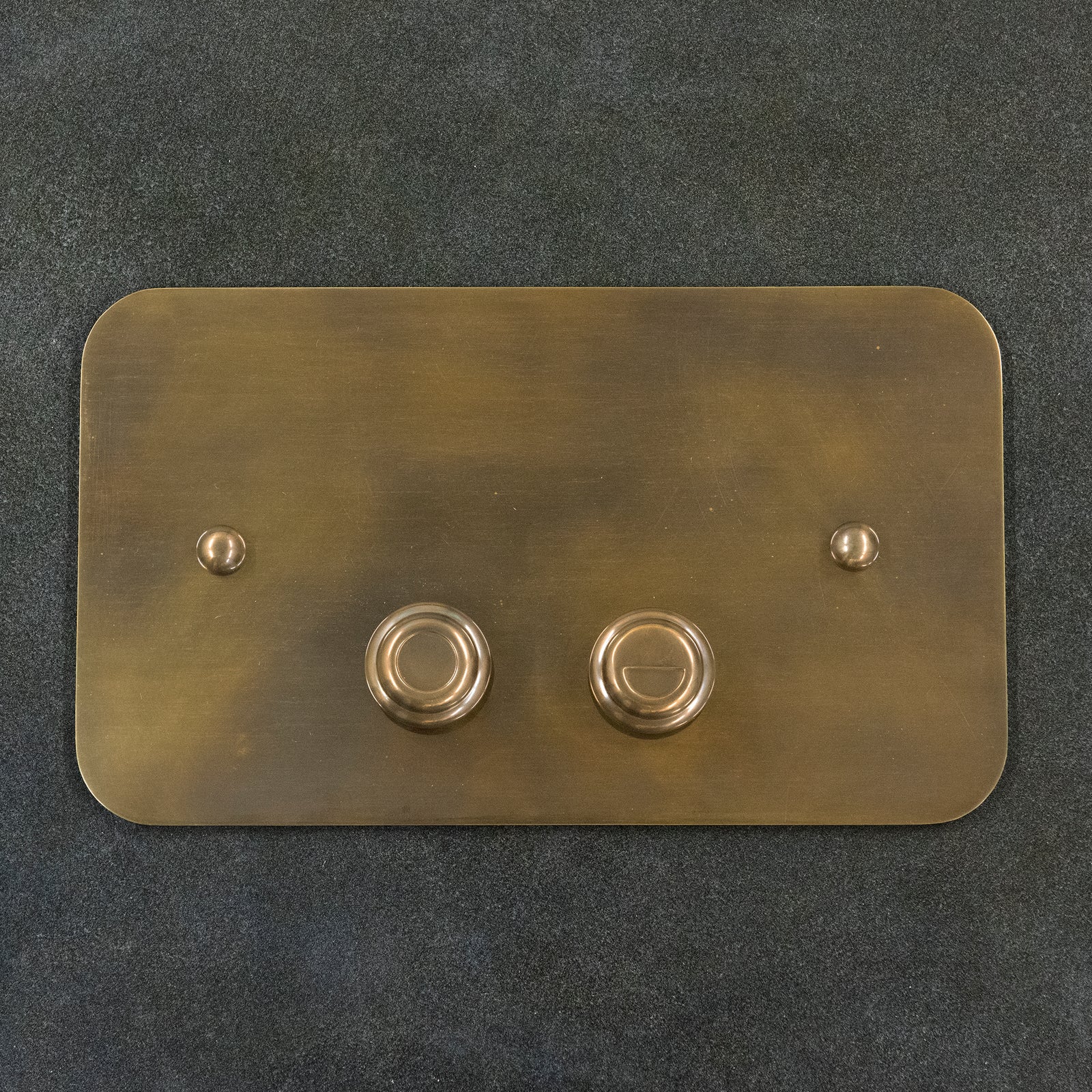 Bucklebury Dual-Flush Flushing Plate - Rutland London (USA)