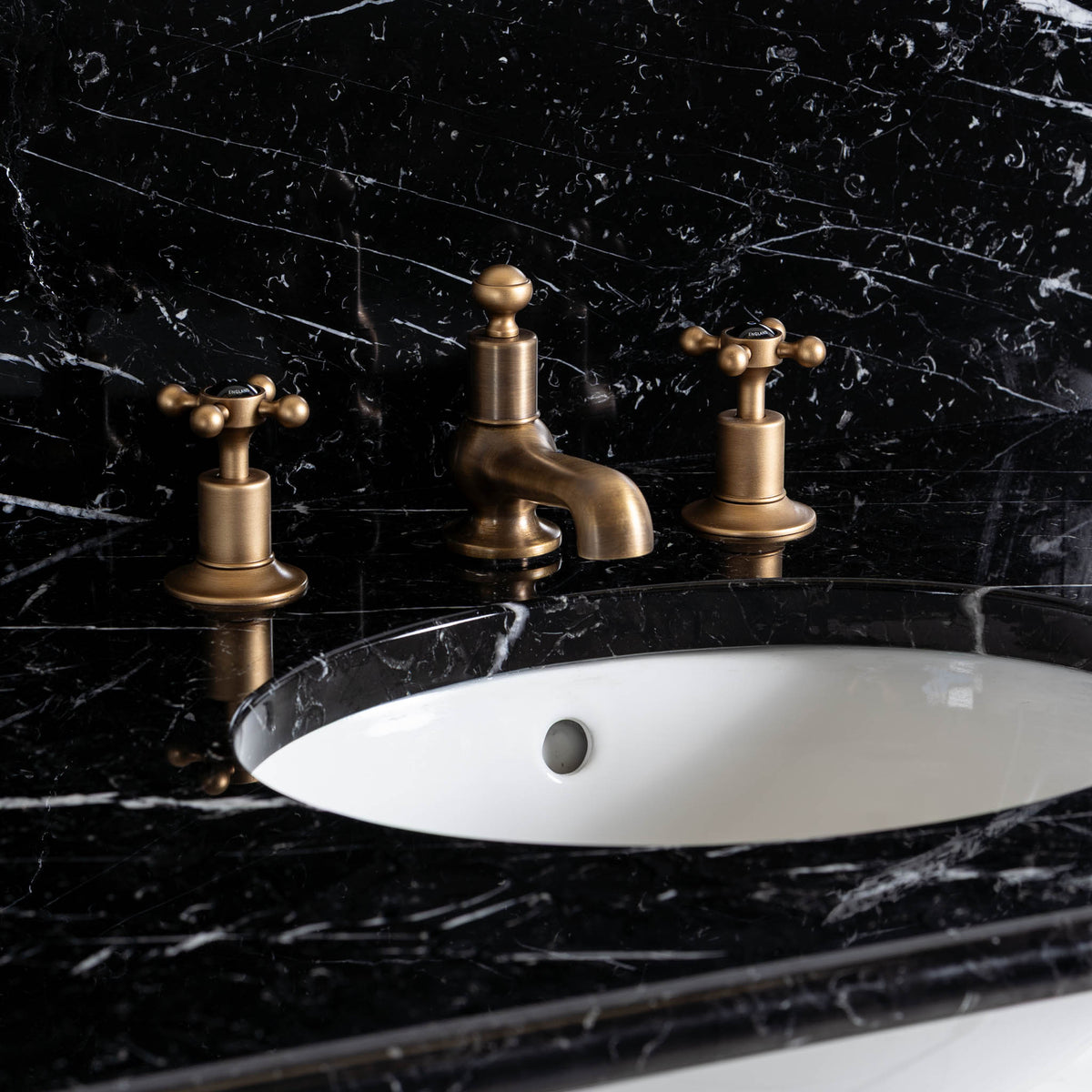 Bloomsbury Double Brass Console Bathroom Sink (Inc. Marble Top, Upstand & Sinks) - Rutland London (USA)