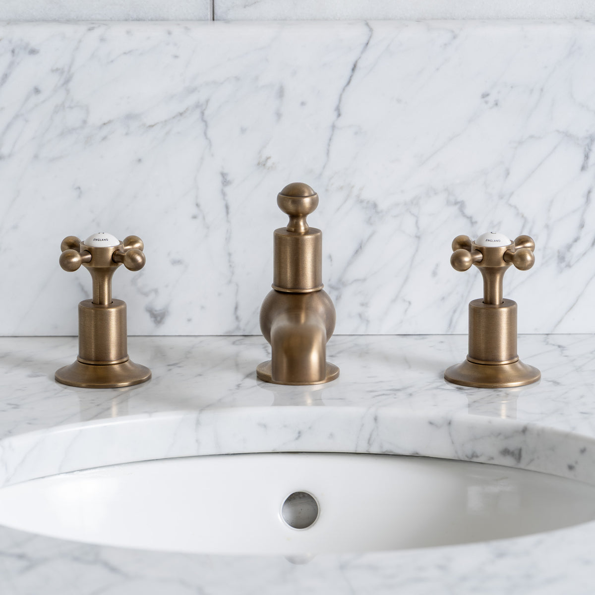 Regent Double Brass Console Bathroom Sink (Inc. Marble Top, Upstand & Sinks) - Rutland London (USA)