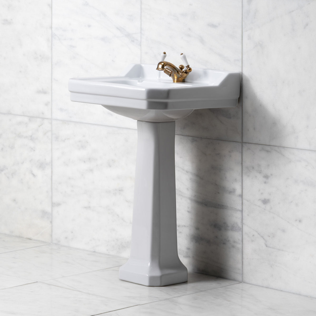Lancer White Pedestal Bathroom Sink (1 Faucet Hole) - Rutland London (USA)