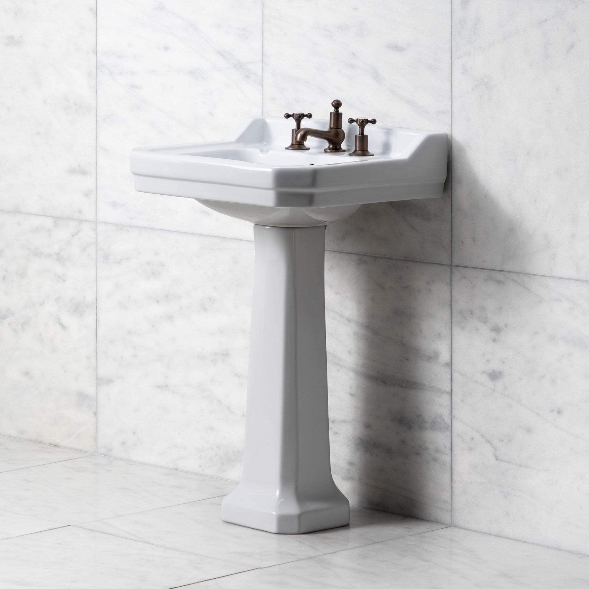 Lancer White Pedestal Bathroom Sink (3 Faucet Hole) - Rutland London (USA)