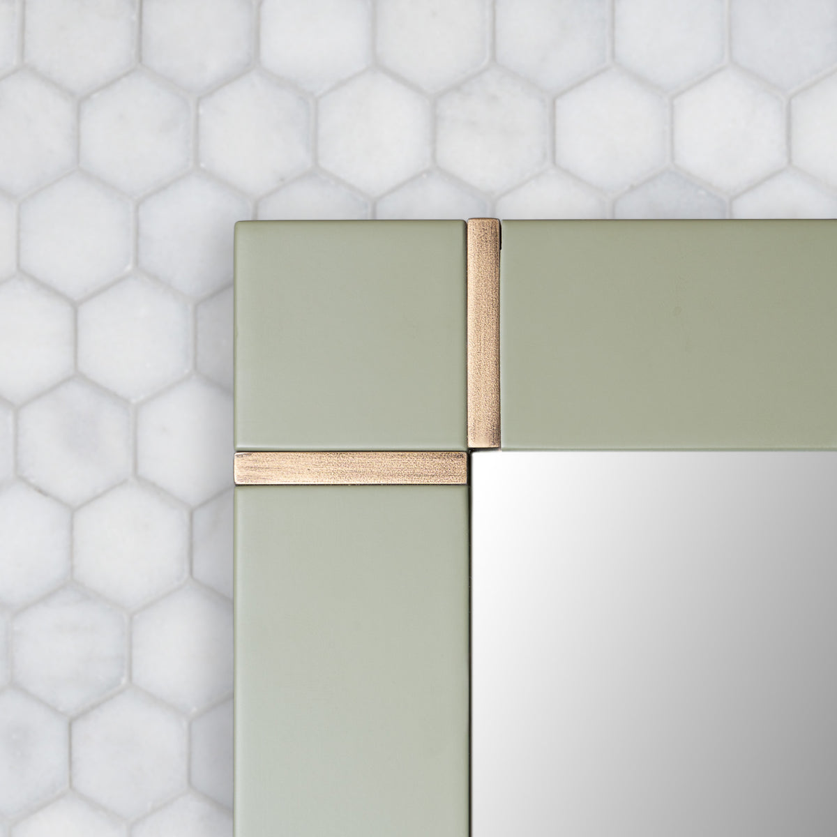 Rugby Painted Bathroom Mirror - Rutland London (USA)