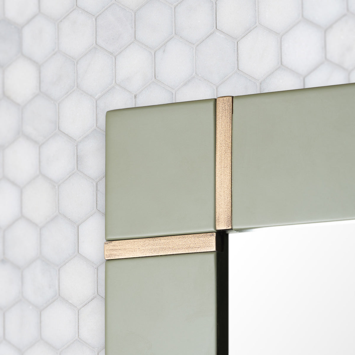 Rugby Painted Bathroom Mirror - Rutland London (USA)