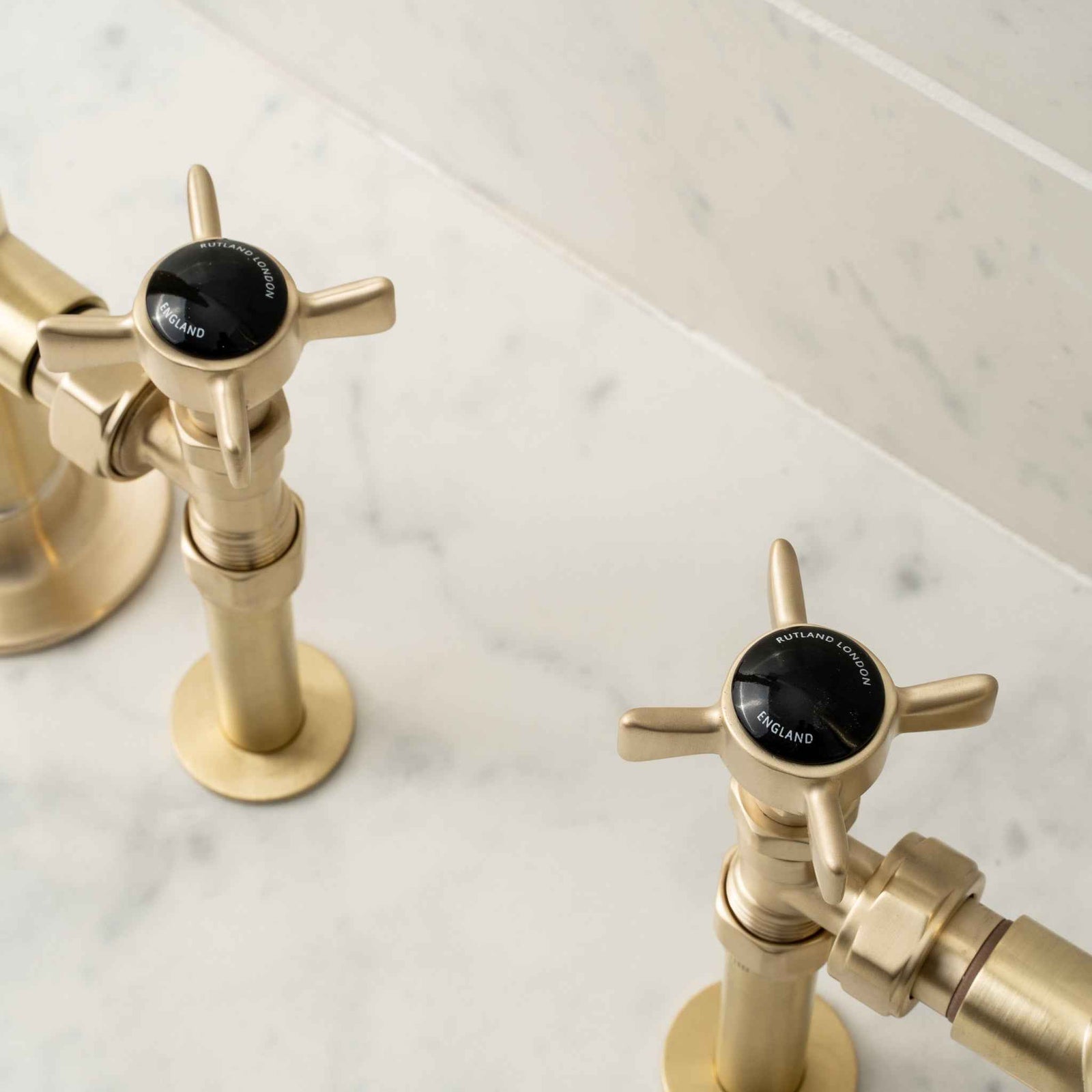 Queensgate Black Ceramic Angled Manual Radiator Valves - Rutland London (USA)