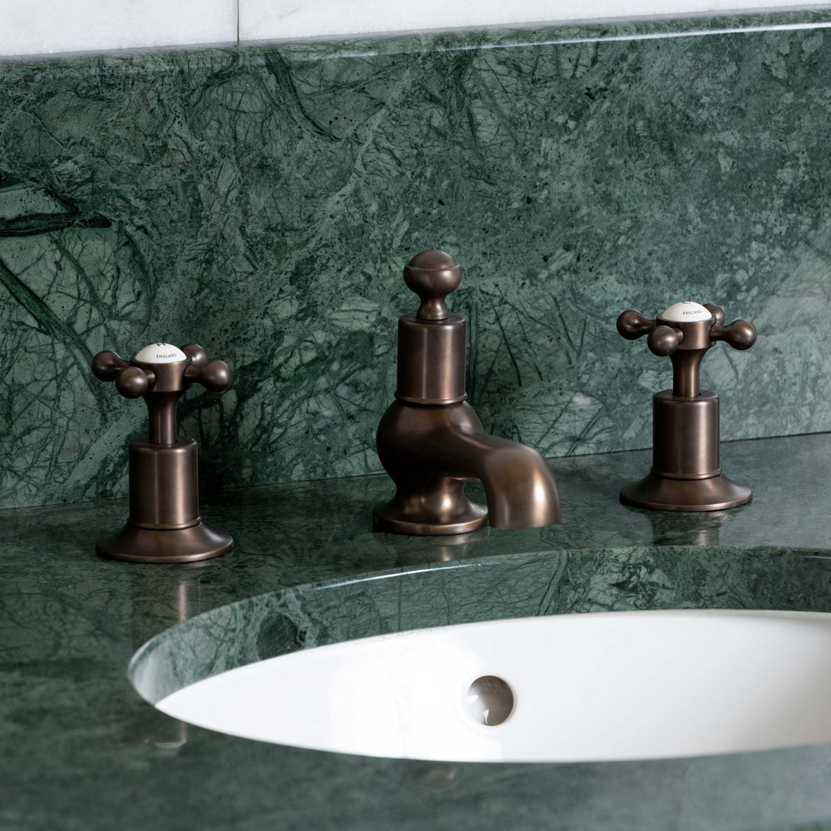 Nevern Double Brass Console Bathroom Sink (Inc. Marble Top, Upstand, Shelf & Sinks) - Rutland London (USA)