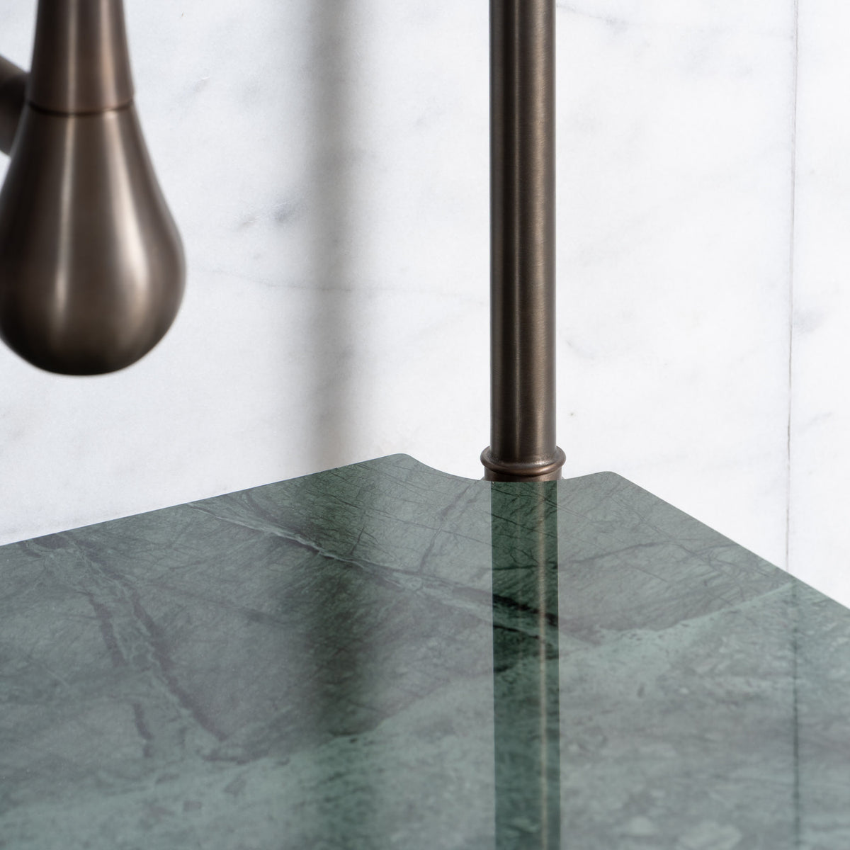 Nevern Double Brass Console Bathroom Sink (Inc. Marble Top, Upstand, Shelf & Sinks) - Rutland London (USA)