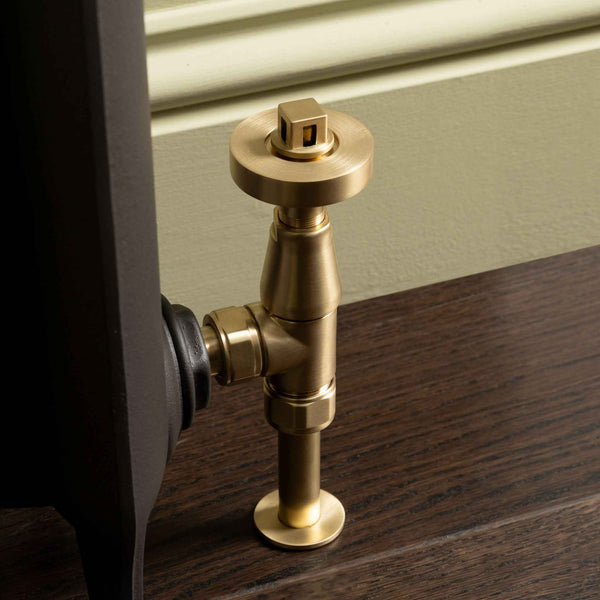 Victory Metal Handwheel Angled Thermostatic Radiator Valves | Rutland ...
