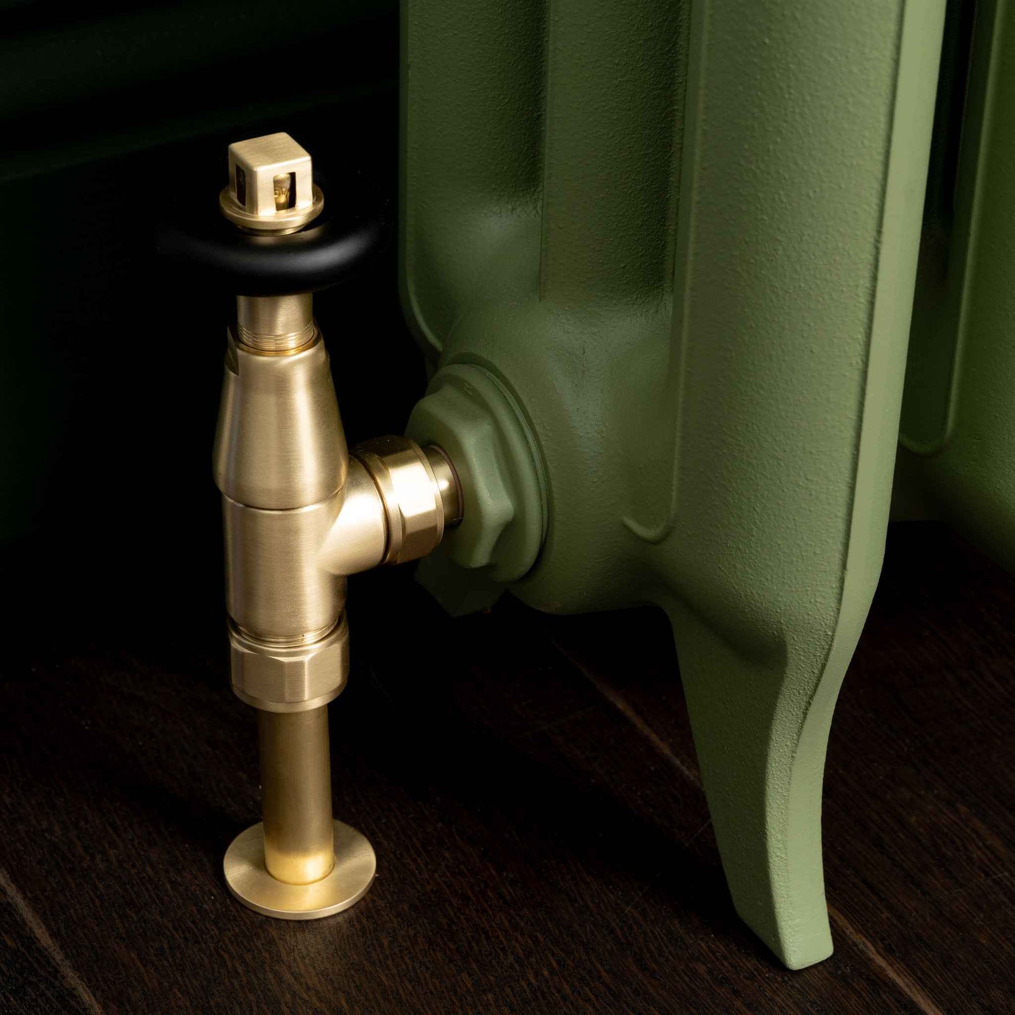 Highgrove Black Handwheel Angled Thermostatic Radiator Valves - Rutland London (USA)