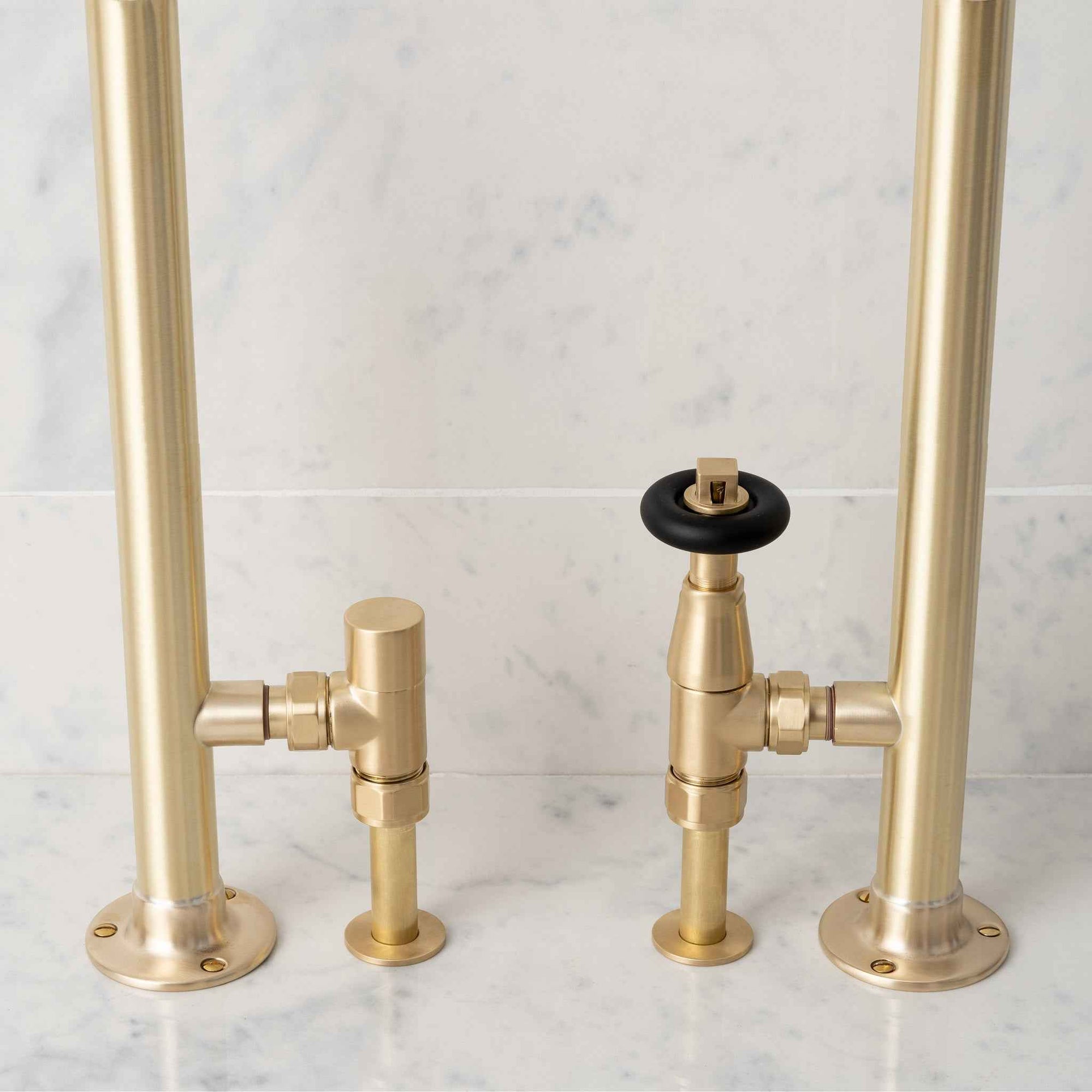 Highgrove Black Handwheel Angled Thermostatic Radiator Valves - Rutland London (USA)