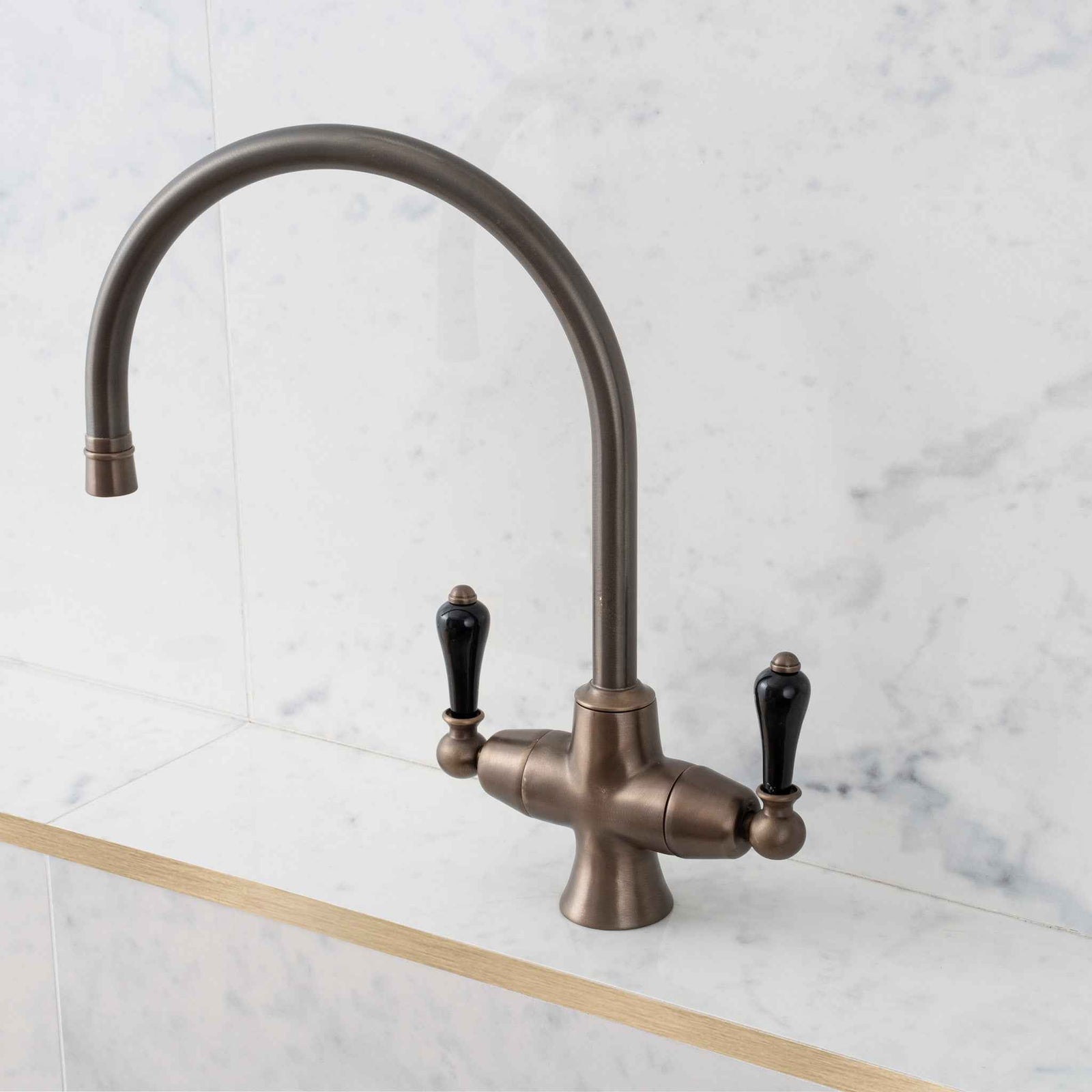 Ashcroft Black Ceramic Lever Swan Neck Single Hole Kitchen Sink Faucet - Rutland London (USA)