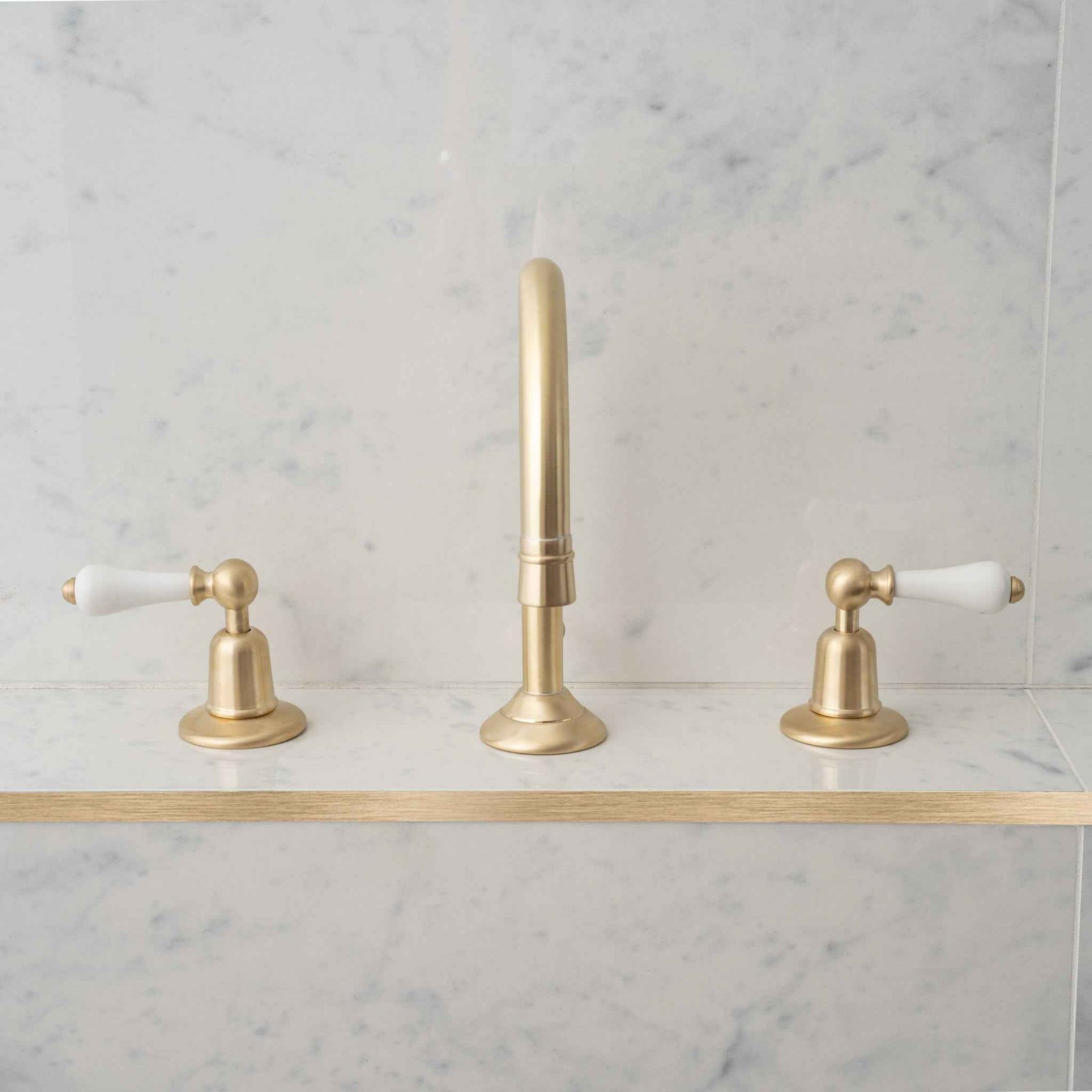 Monkwell White Ceramic Lever Swan Neck Three Hole Bathroom Sink Faucet - Rutland London (USA)