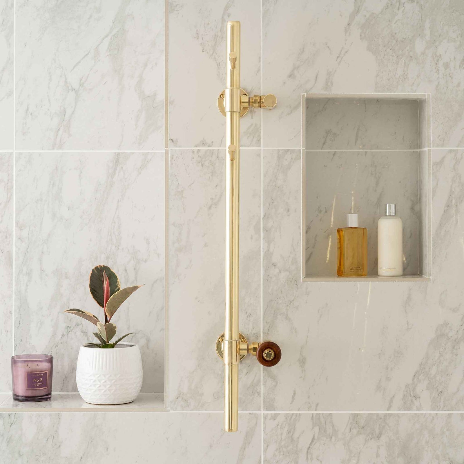 Edwardes Exposed Hot Tree Heated Towel Warmer - Rutland London (USA)