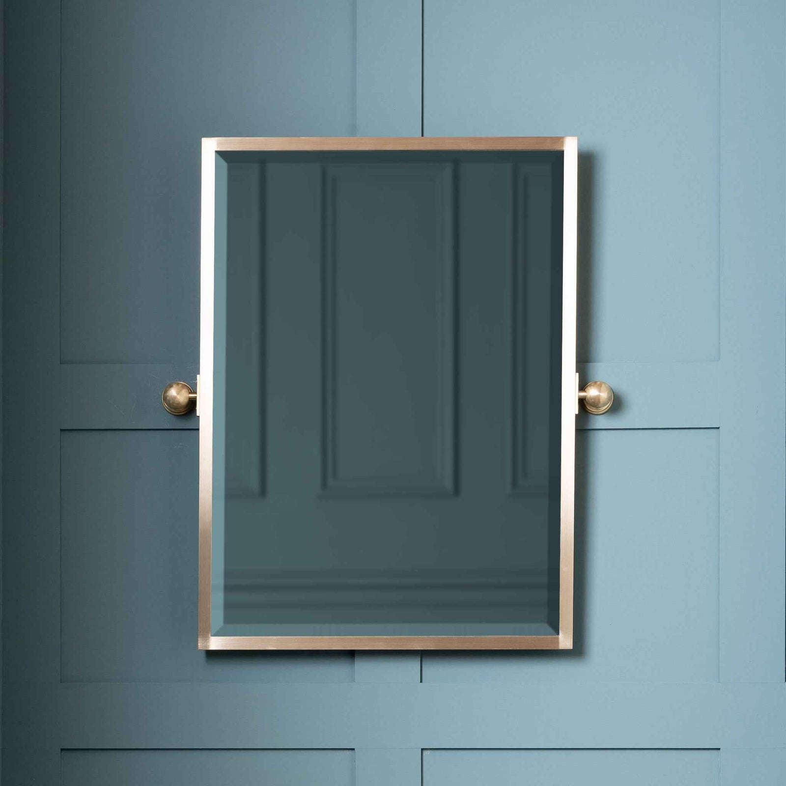 Salisbury Brass Framed Tilting Bathroom Mirror - Rutland London (USA)