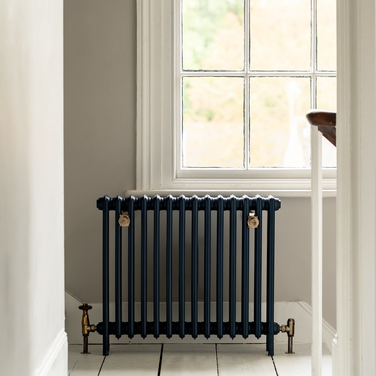 Rutland Radiators (USA) - Cast Iron Radiator Buying Guide - Cast Iron or Column Radiators