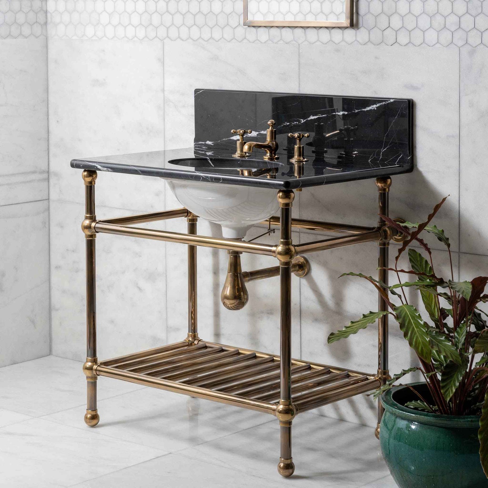 Westminster Single Brass Console Bathroom Sink (Inc. Marble Top, Upstand, Brass Rack & Sink) - Rutland London (USA)
