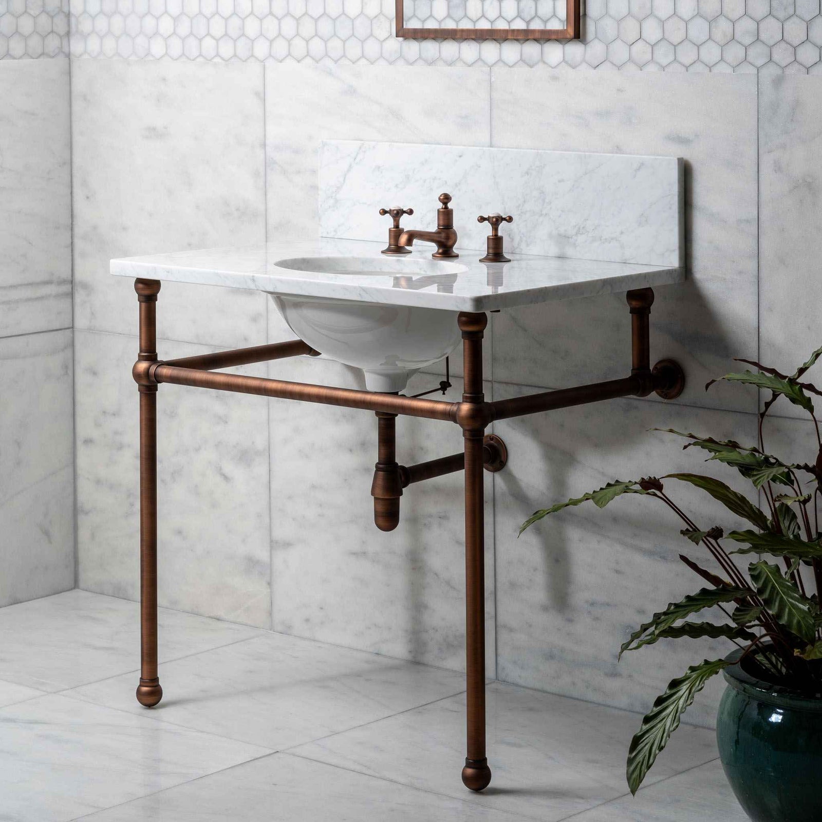 Bloomsbury Single Brass Console Bathroom Sink (Inc. Marble Top, Upstand & Sink) - Rutland London (USA)