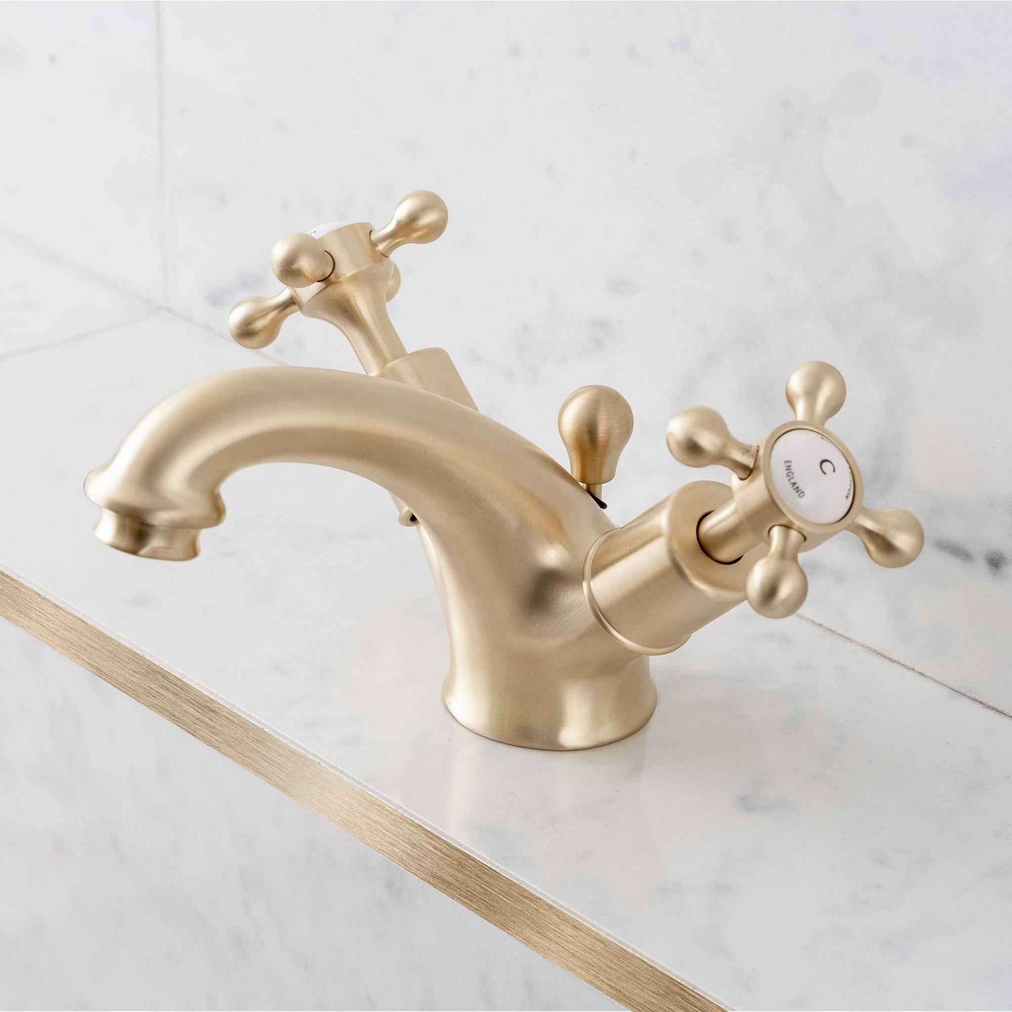 Kew White Ceramic Cross Handle Single Hole Bathroom Sink Faucet - Rutland London (USA)