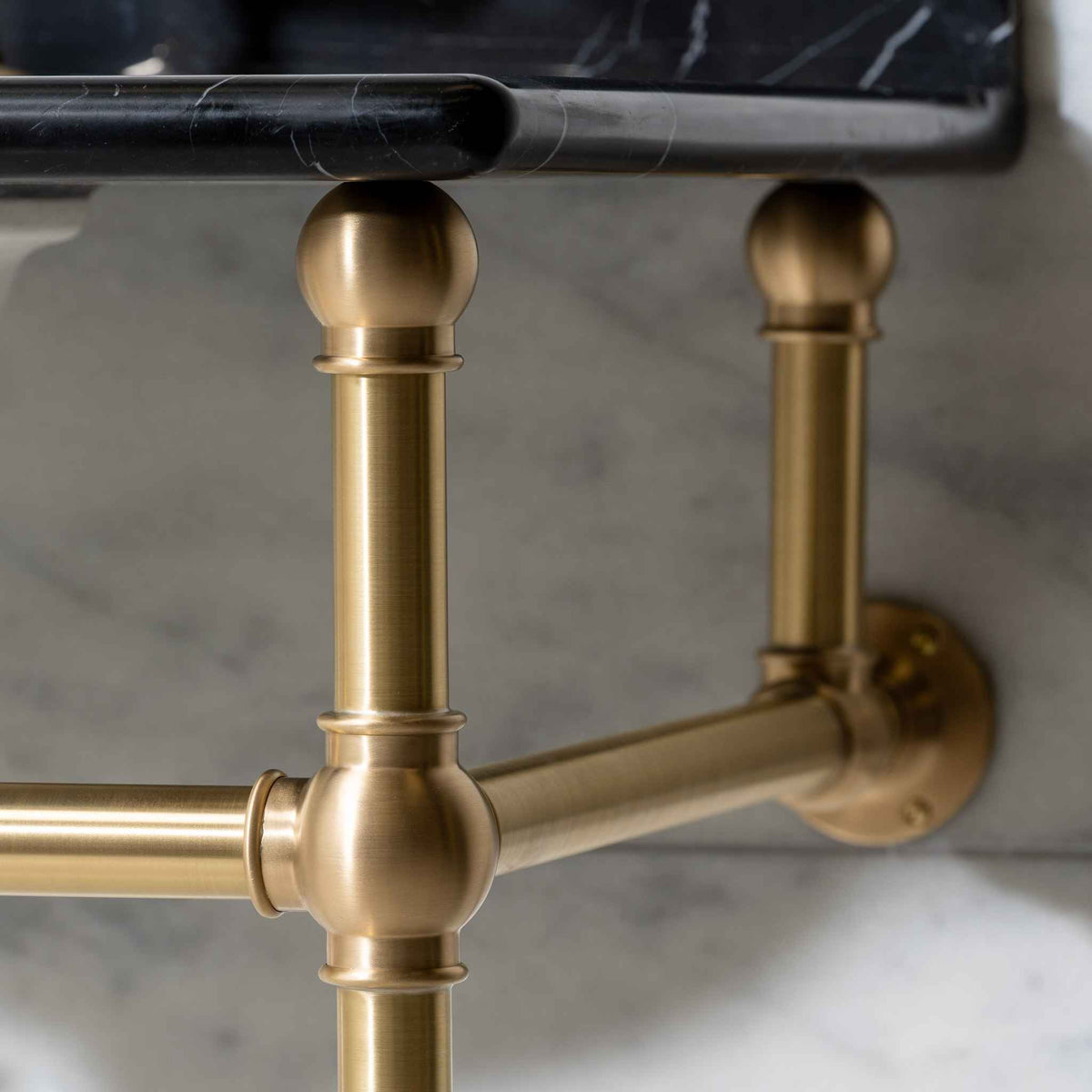 Reliance Brass Console Bathroom Sink (Inc. Marble Top, Upstand &amp; Sink) - Rutland London (USA)