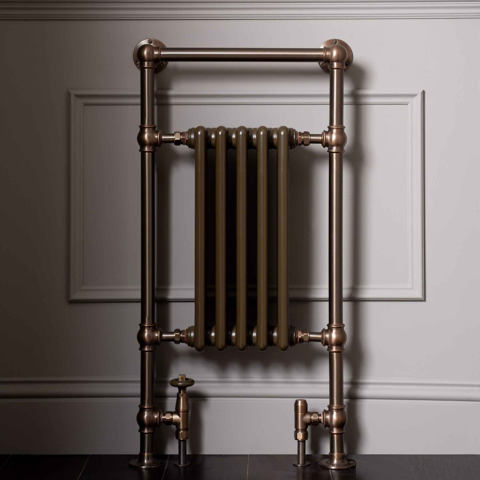 Victoria Heated Towel Warmer - Rutland London (USA)