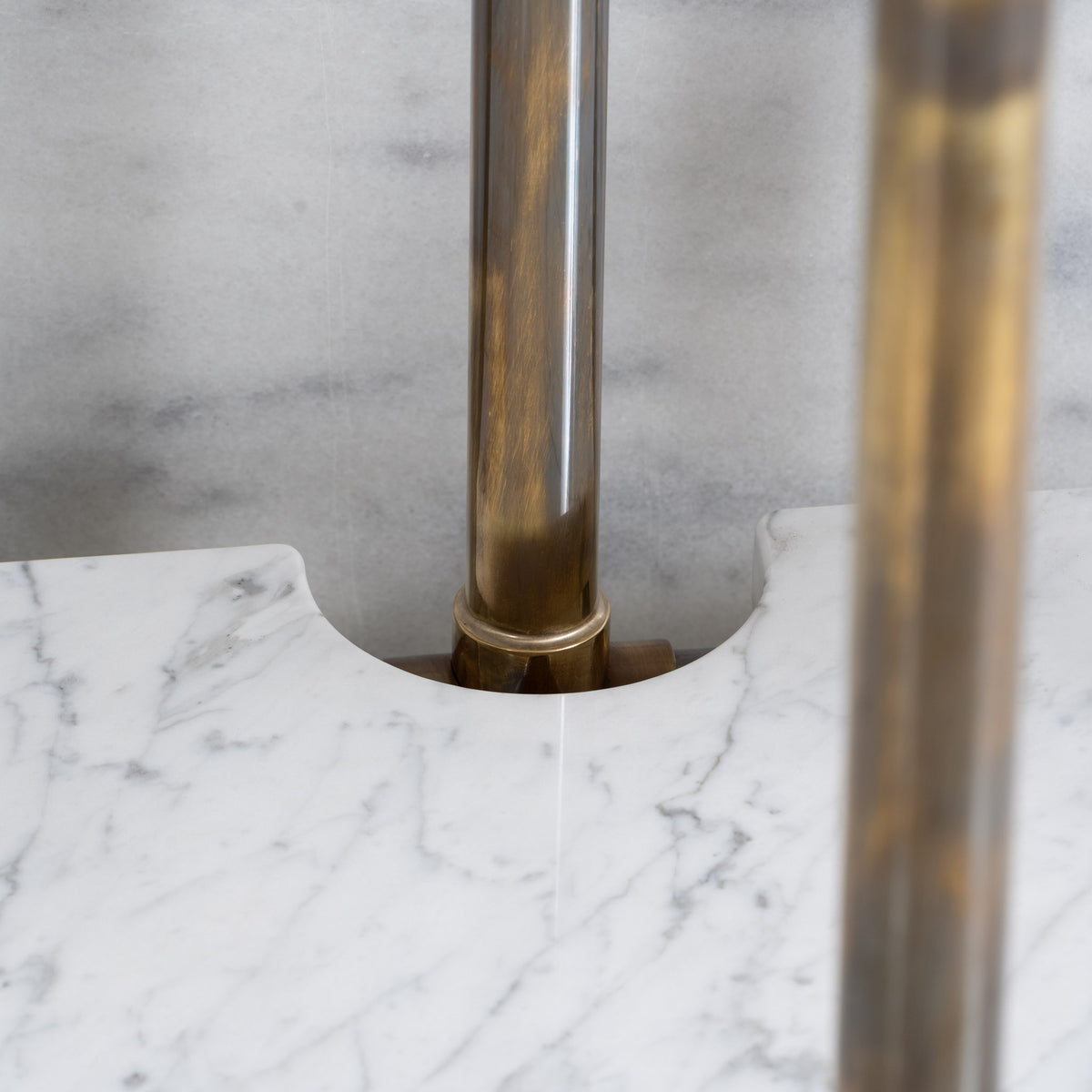 Franklin Double Brass Console Bathroom Sink (Inc. Marble Top, Upstand, Shelf & Sinks) - Rutland London (USA)