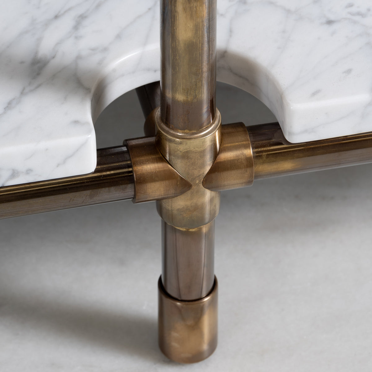 Franklin Double Brass Console Bathroom Sink (Inc. Marble Top, Upstand, Shelf & Sinks) - Rutland London (USA)