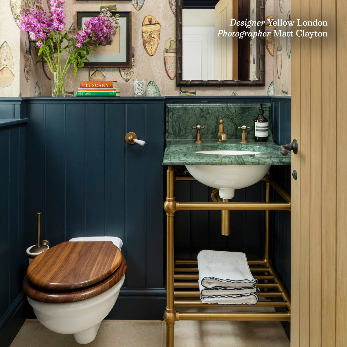 Westminster Single Brass Console Bathroom Sink (Inc. Marble Top, Upstand, Brass Rack & Sink) - Rutland London (USA)