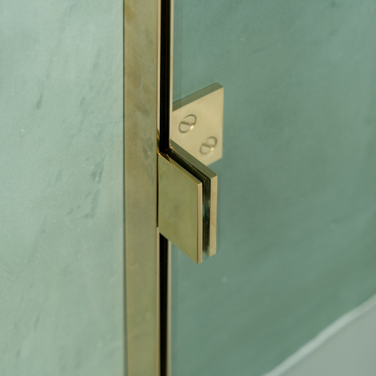 Weybridge Brass Bathtub Door Componentry Kit - Rutland London (USA)